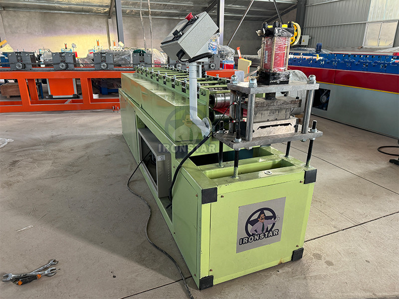 “American Construction 174mm Metal Fence Post Roll Forming Machine Shipped To Miami Fence Panel Roll Forming Machinery Garden Fence Profile Machine”